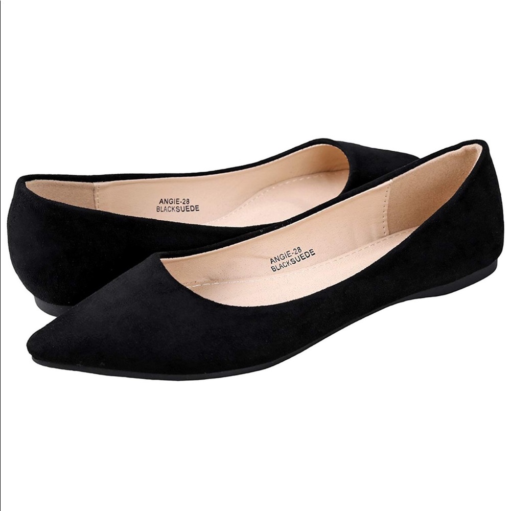 NEW- BellaMarie Pointy Toe Ballet Flat Shoes Black